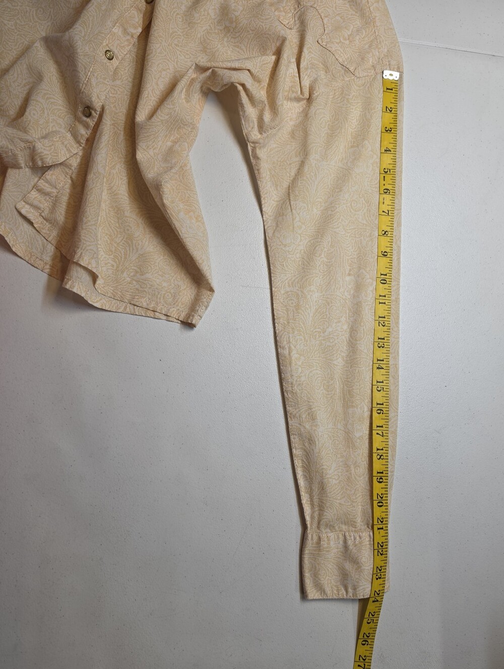 Wrangler Neutral Beige Tropical Hibiscus Floral Pearl Snap Long Sleeve Shirt - Picture 8 of 8